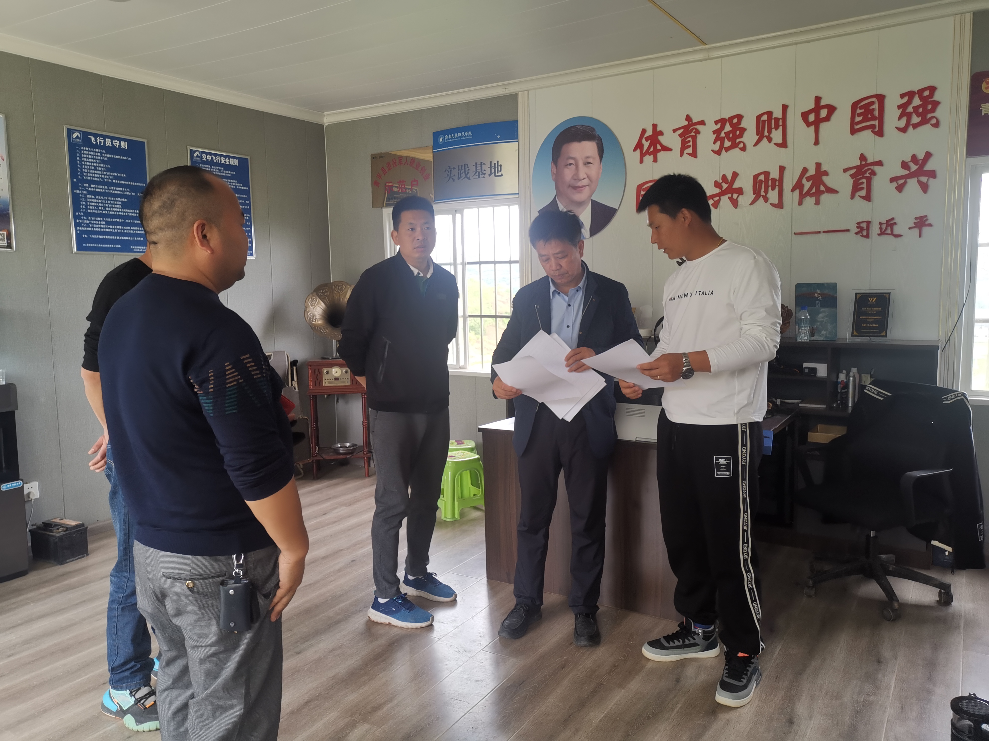 黄平：强化执法检查 积极推动安全生产法规落细落实